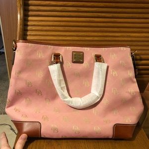 Dooney & Bourke Chelsea handbag